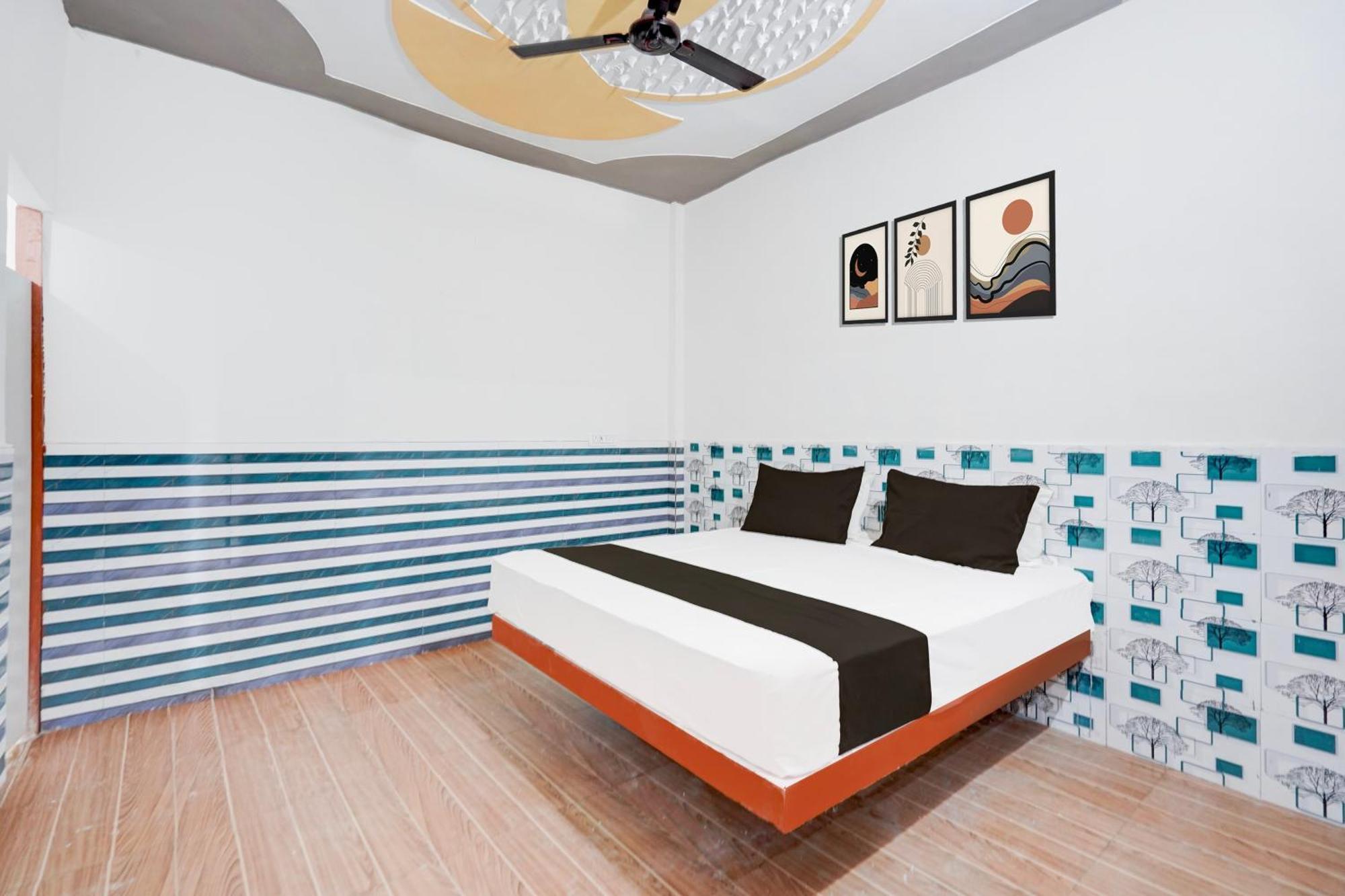 Hotel O Golden Bird Noida Esterno foto